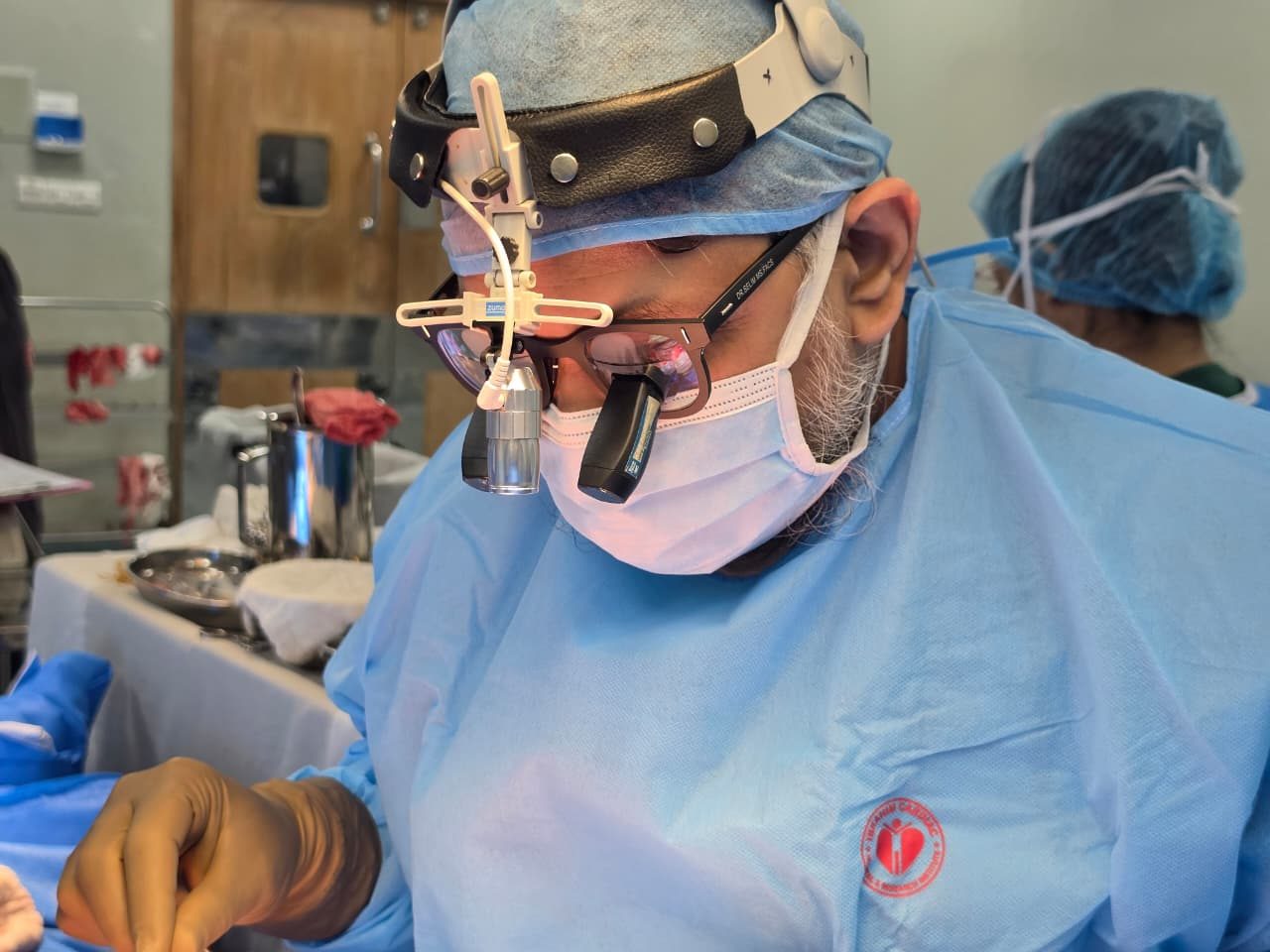 MICS cardiac surgery in progress (17)