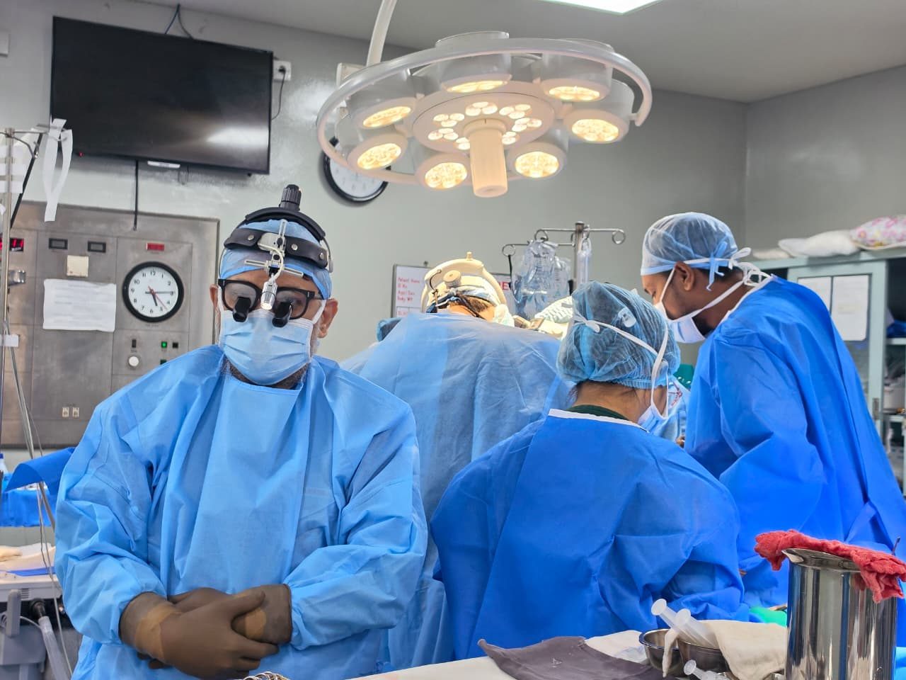MICS cardiac surgery in progress (22)